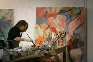picture of Katherine Kadish in her studio